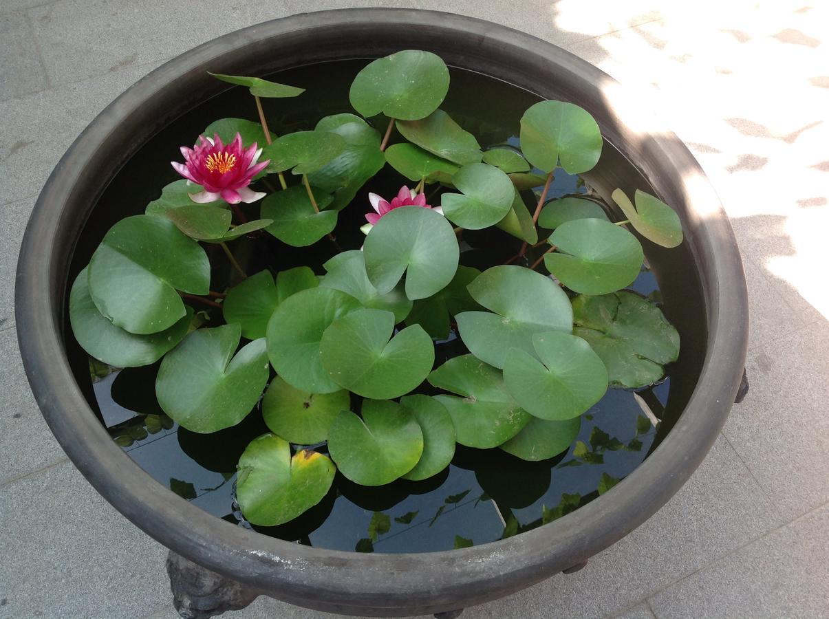 Zhantan Courtyard Hotel